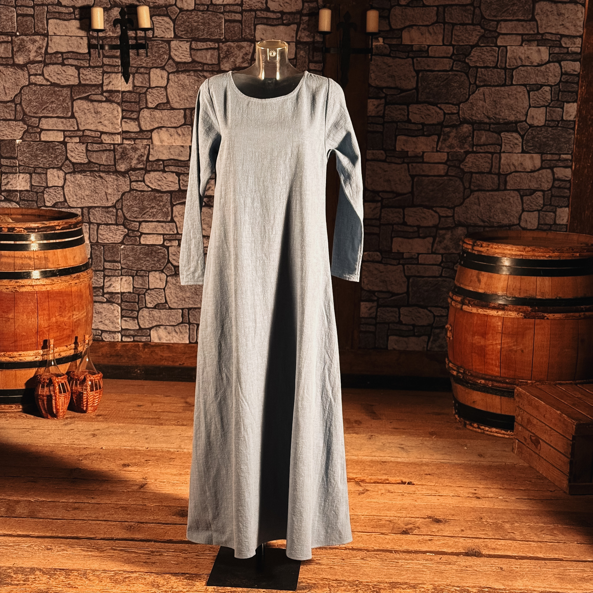 Mittelalterliche Leinenkleid Astrid hellblau