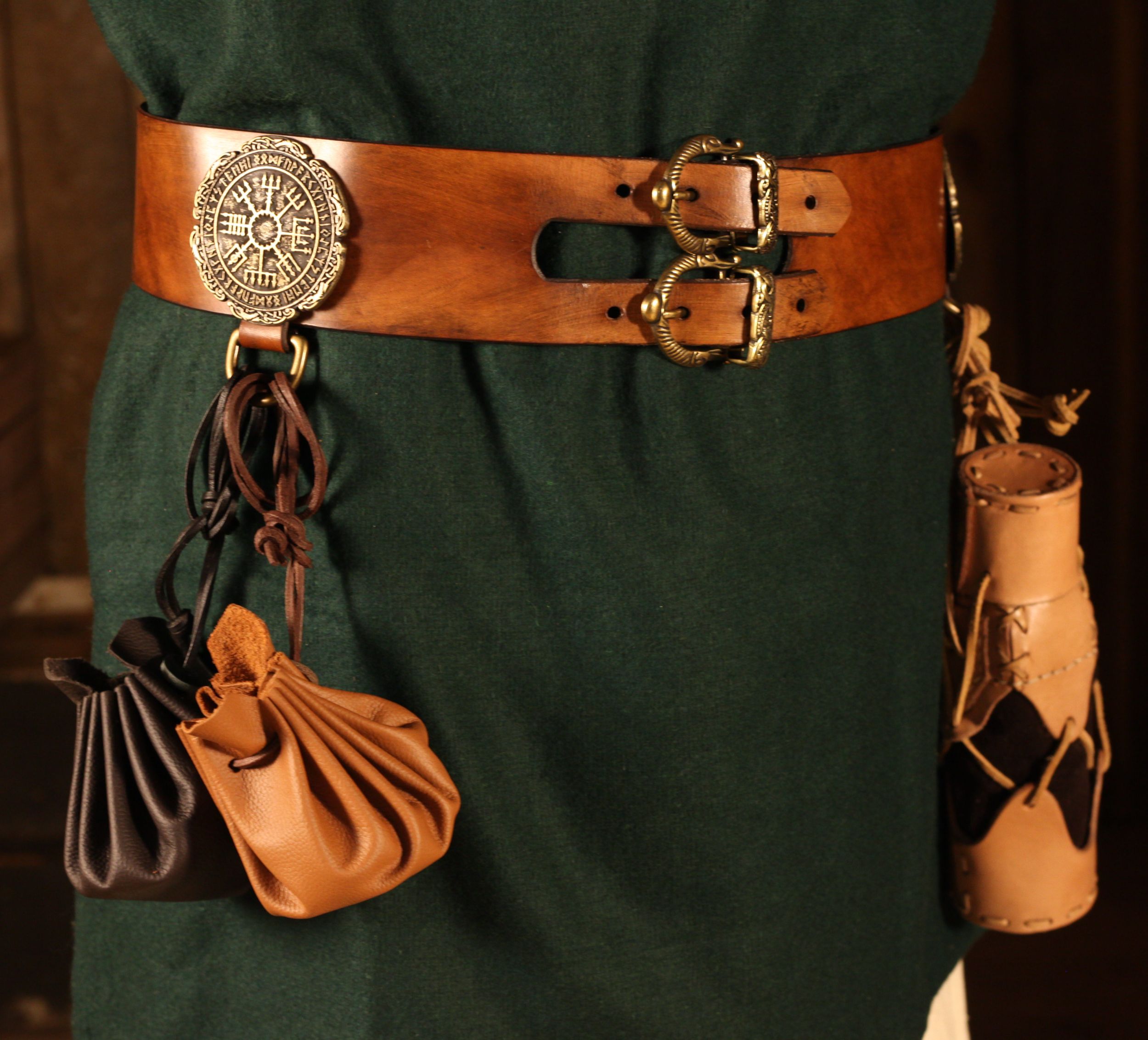 Wikingerbreitgürtel 7cm Vegvísir