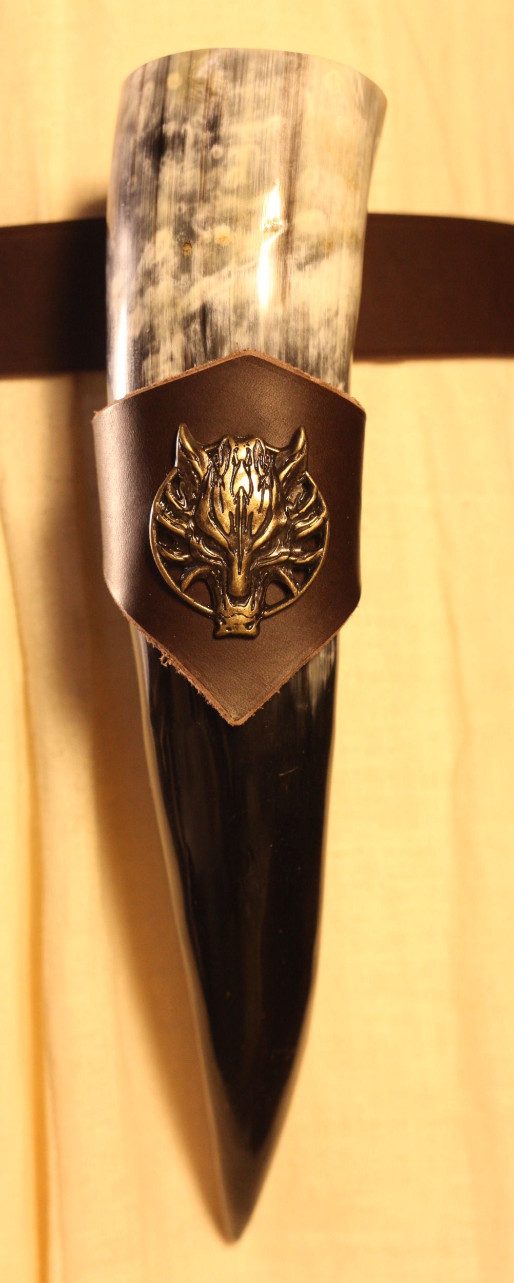 Trinkhorn mit Halter braun Fenris ca. 300ml