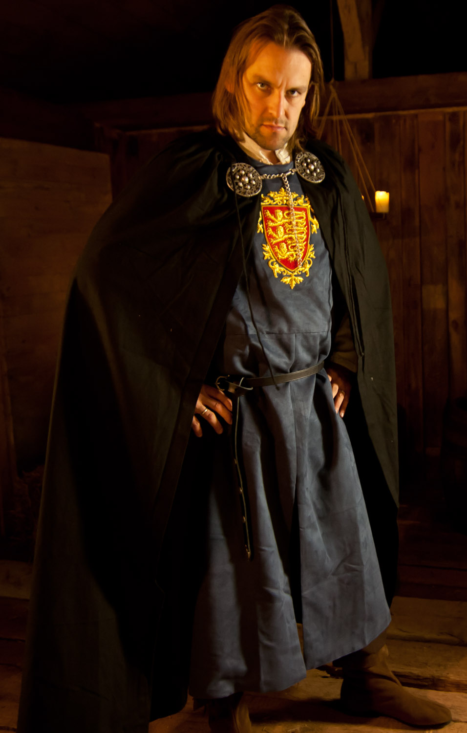 Cape mit Kettenschließe