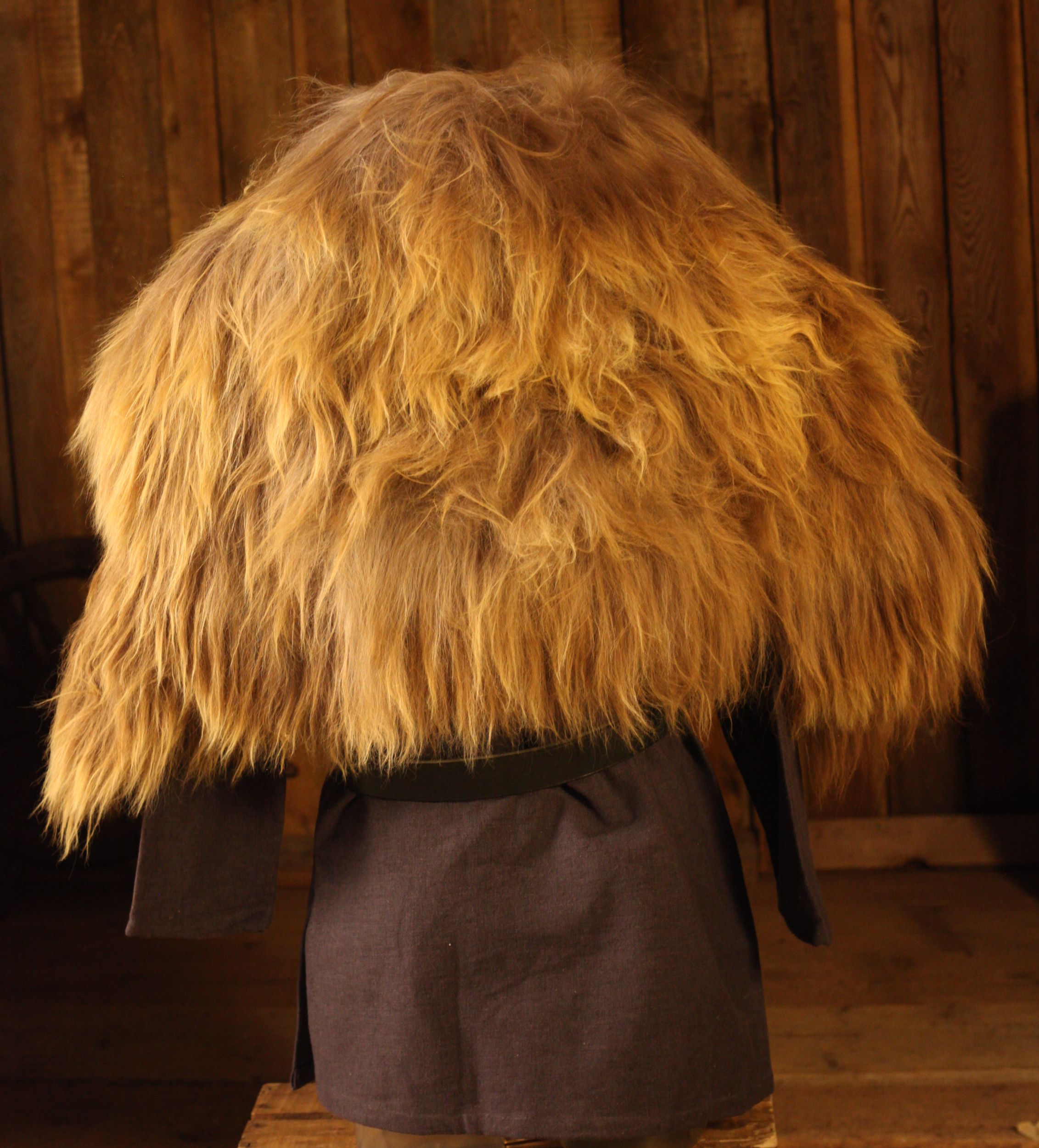 LARP Fellüberwurf braun meliert