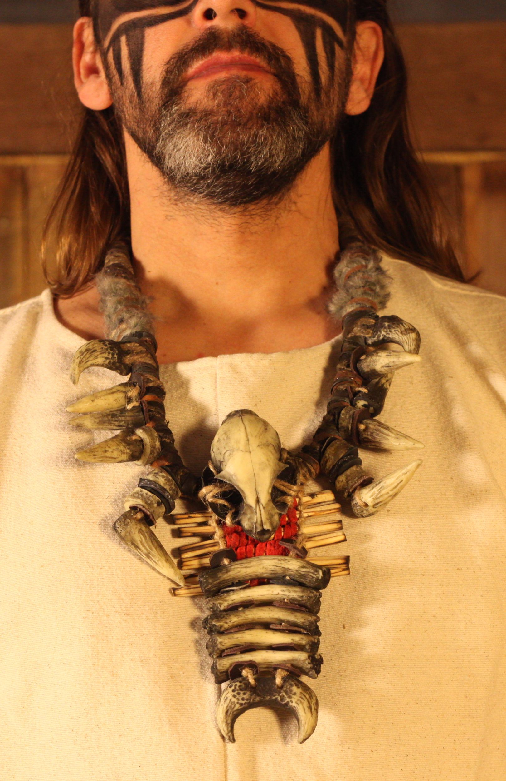 Enigma Ritualkette, Knochenhalskette