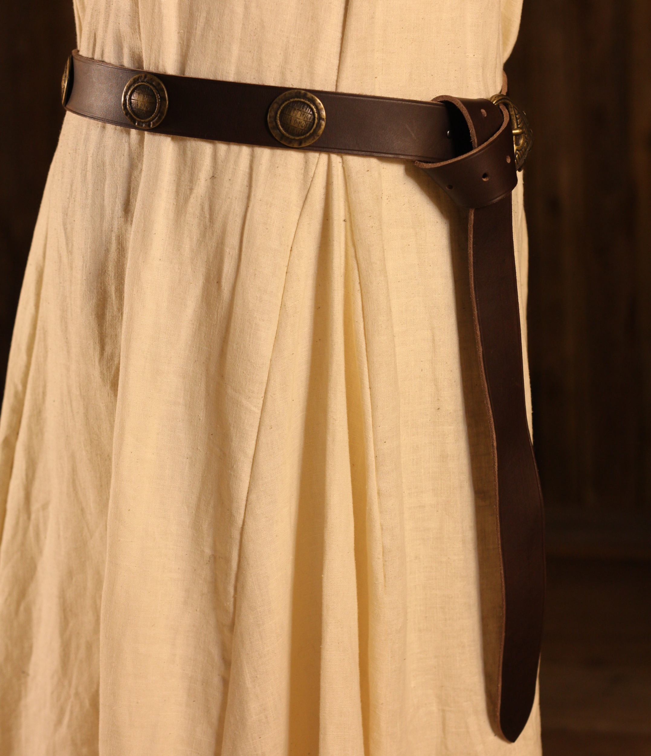 Langgürtel braun Runenschild