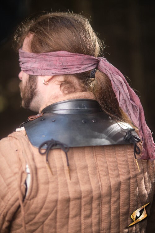 Plattenkragen Hauptmann, Epic Dark