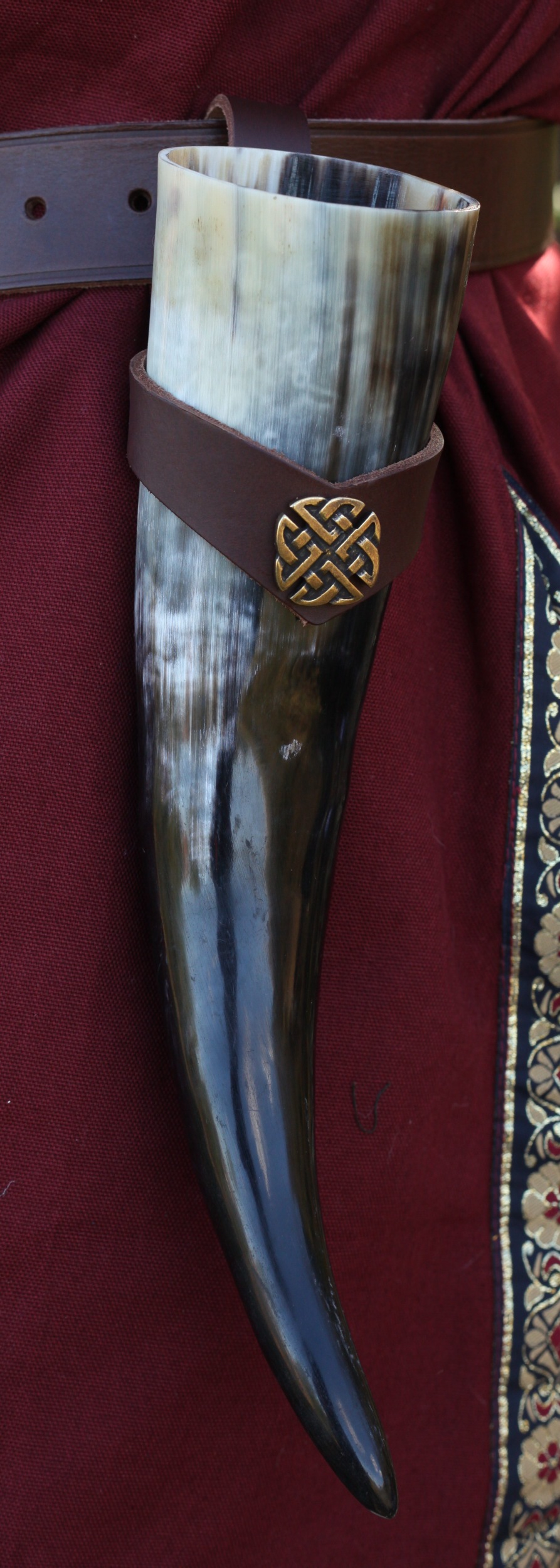 Trinkhorn mit Halter ca. 300ml