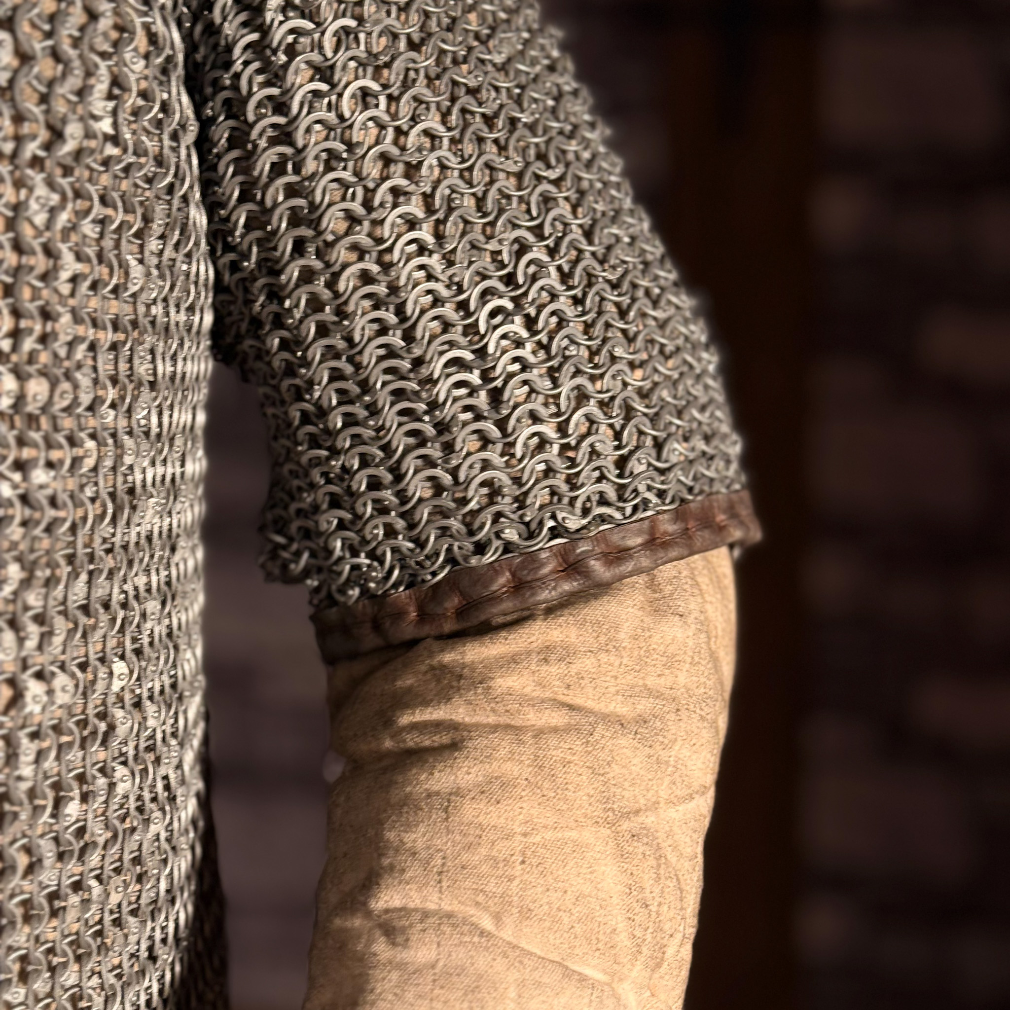 Kettenhemd Haubergeon m. Schnallen, vernietet, Alu