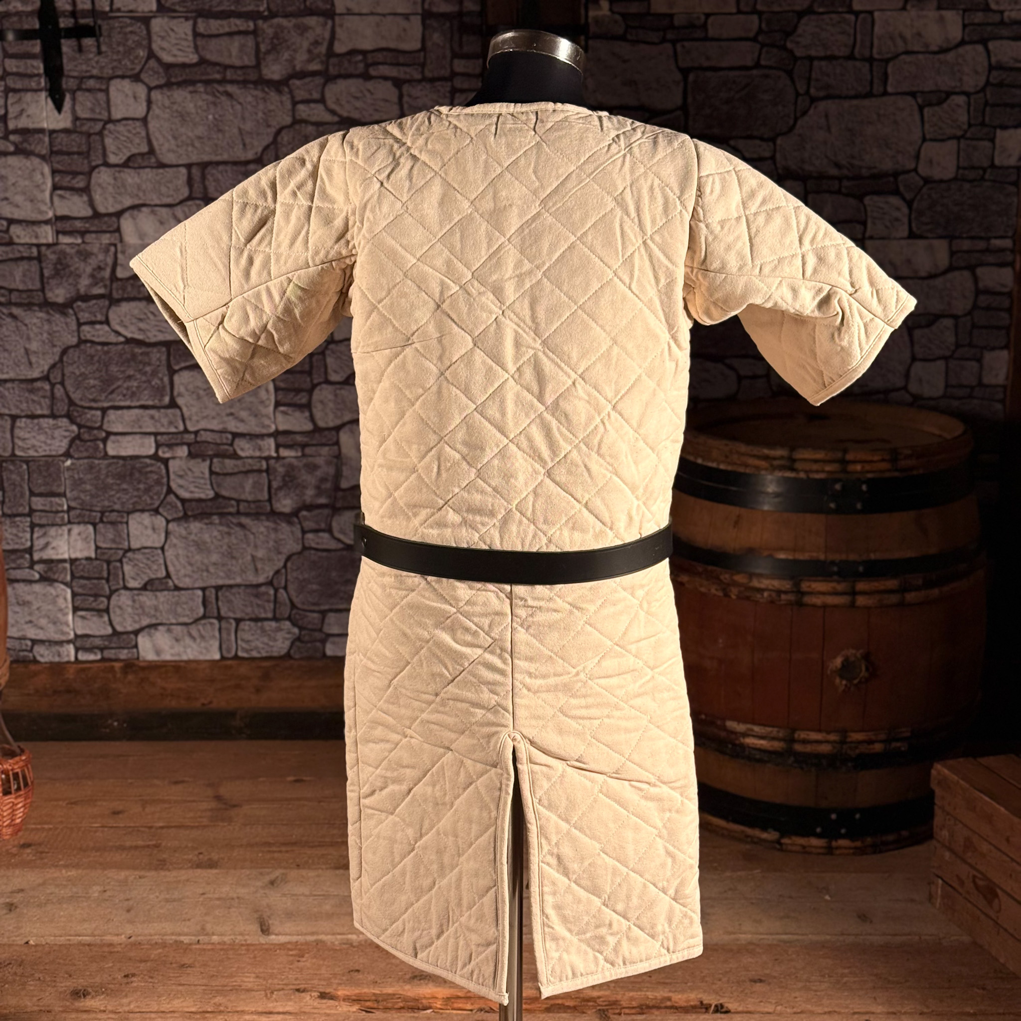 Mittelalterlicher Kurzarm-Gambeson, natur