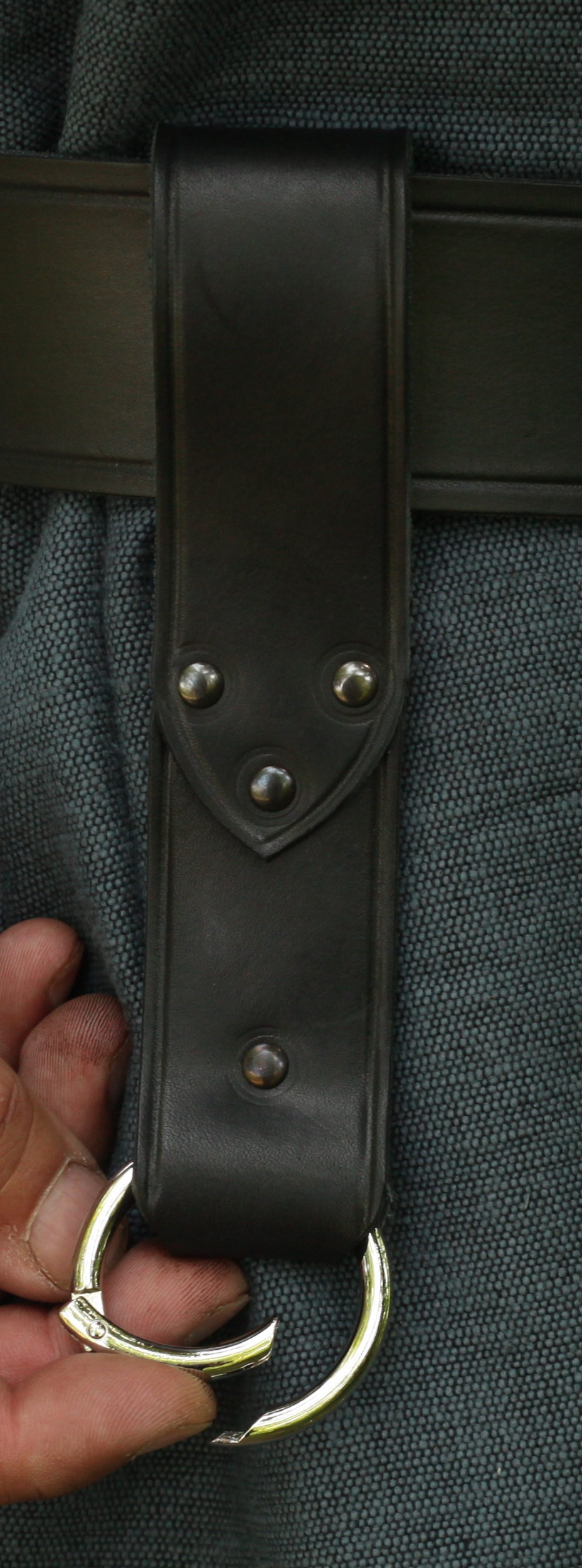 Gürtelschlaufe/Krughalter aus Leder mit Ring