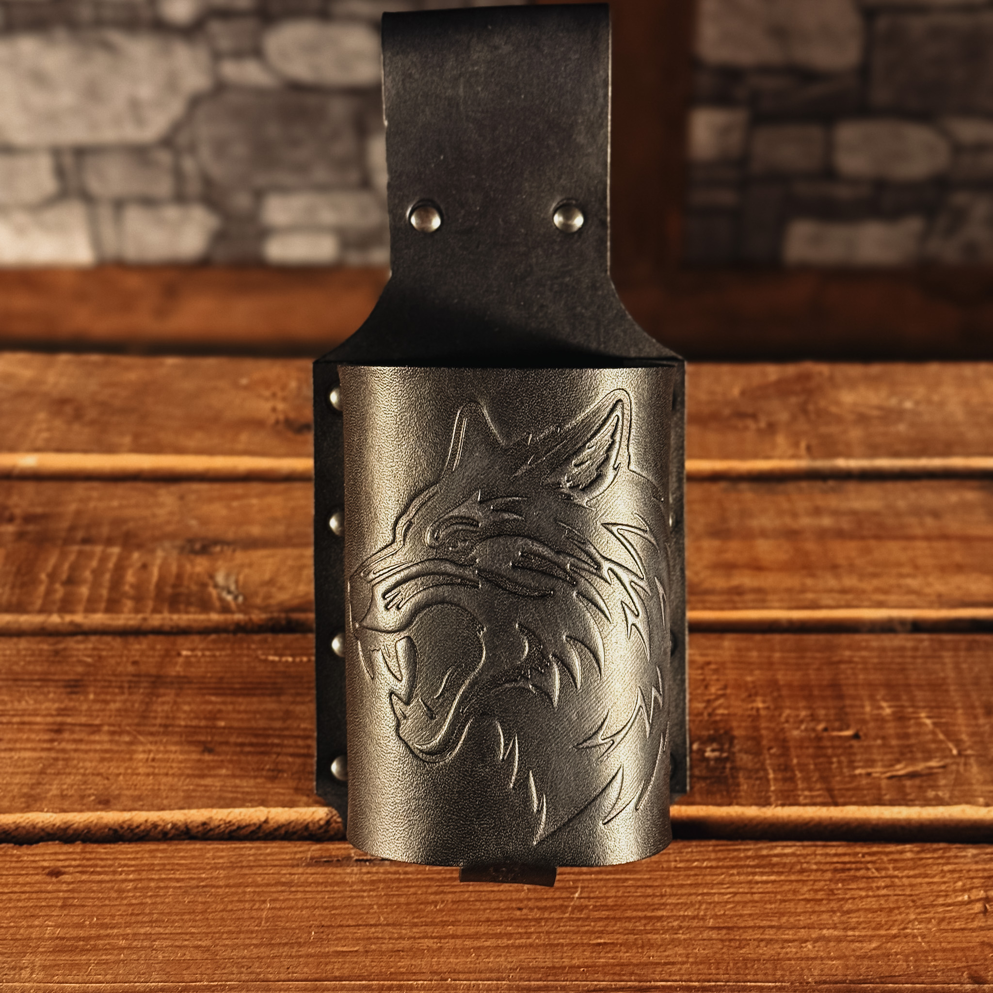 BecherBoss Getränkehalter fletschender Wolf sw