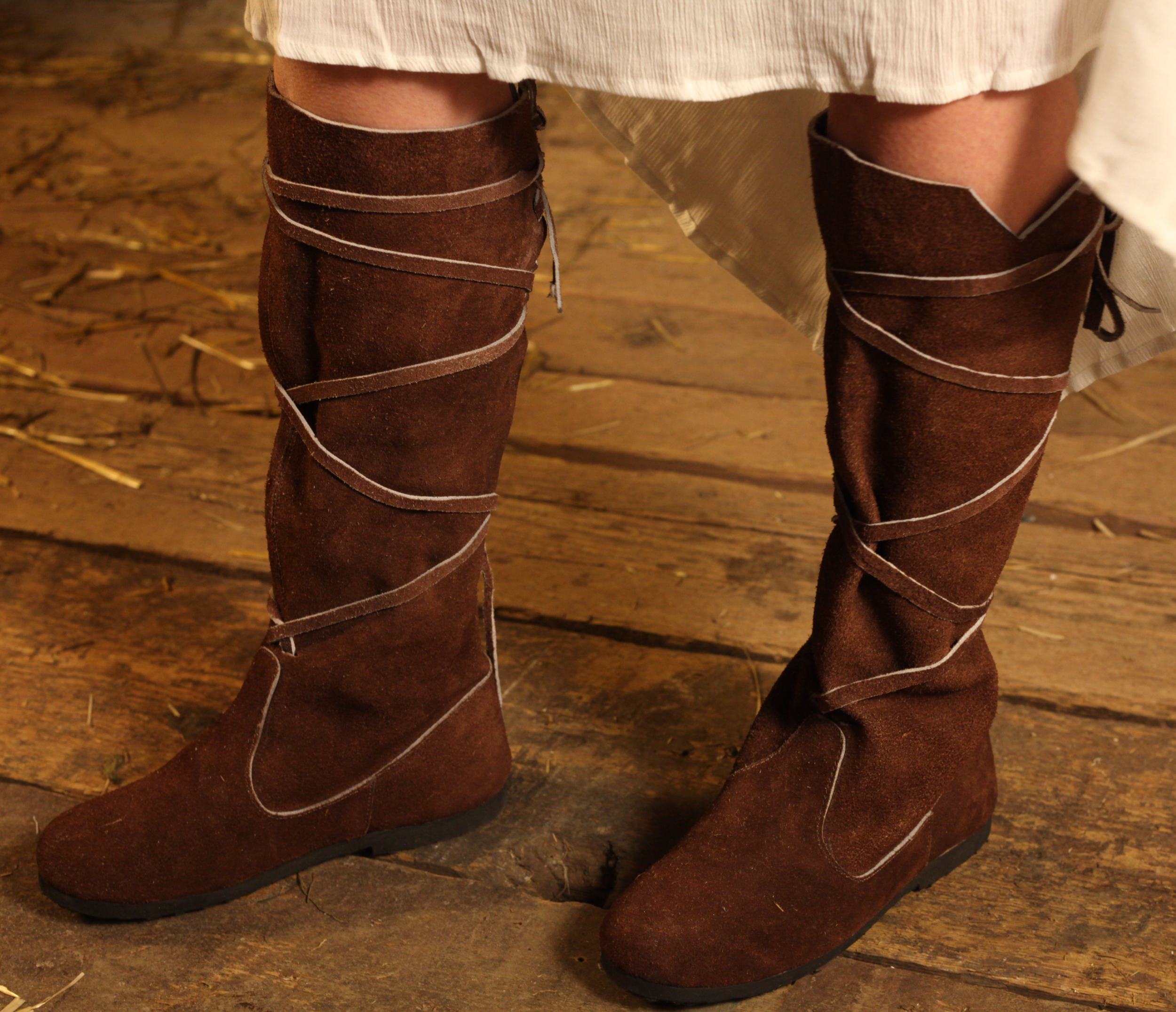 Mittelalterstiefel aus Wildleder Braun